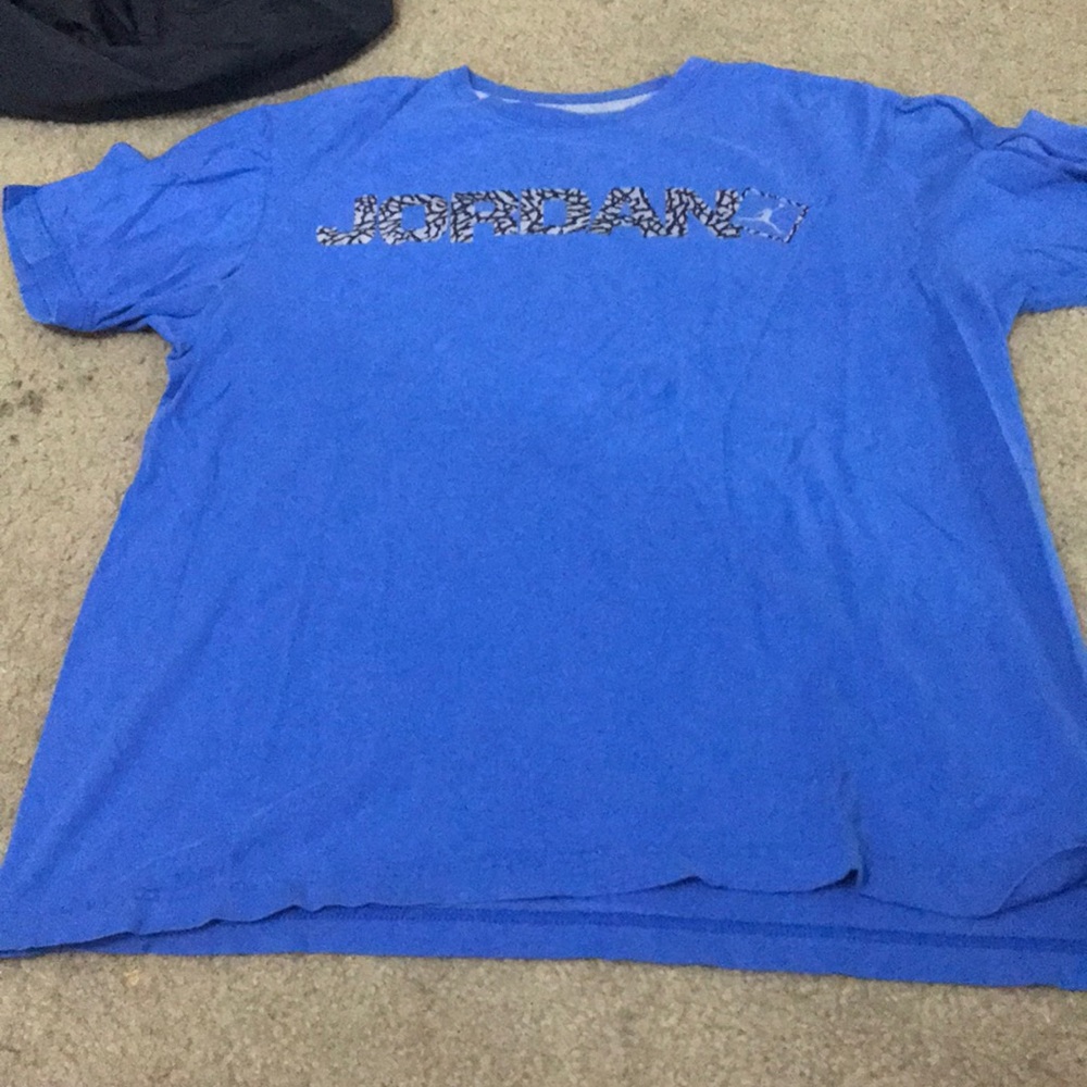 blue jordan t shirt men’s